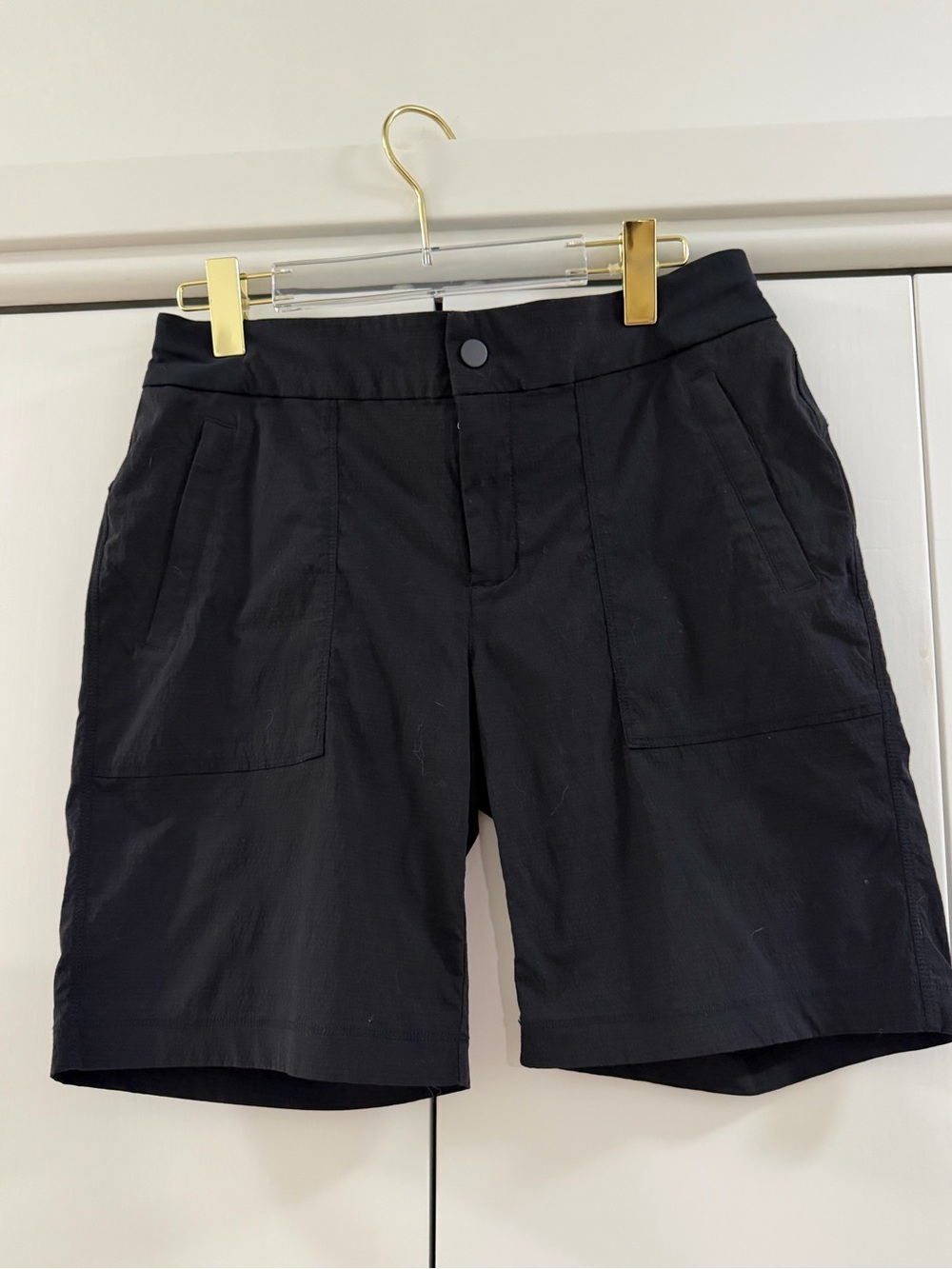 Athleta Trekkie Bermuda 2.0 Shorts Black Size 8 NWOT